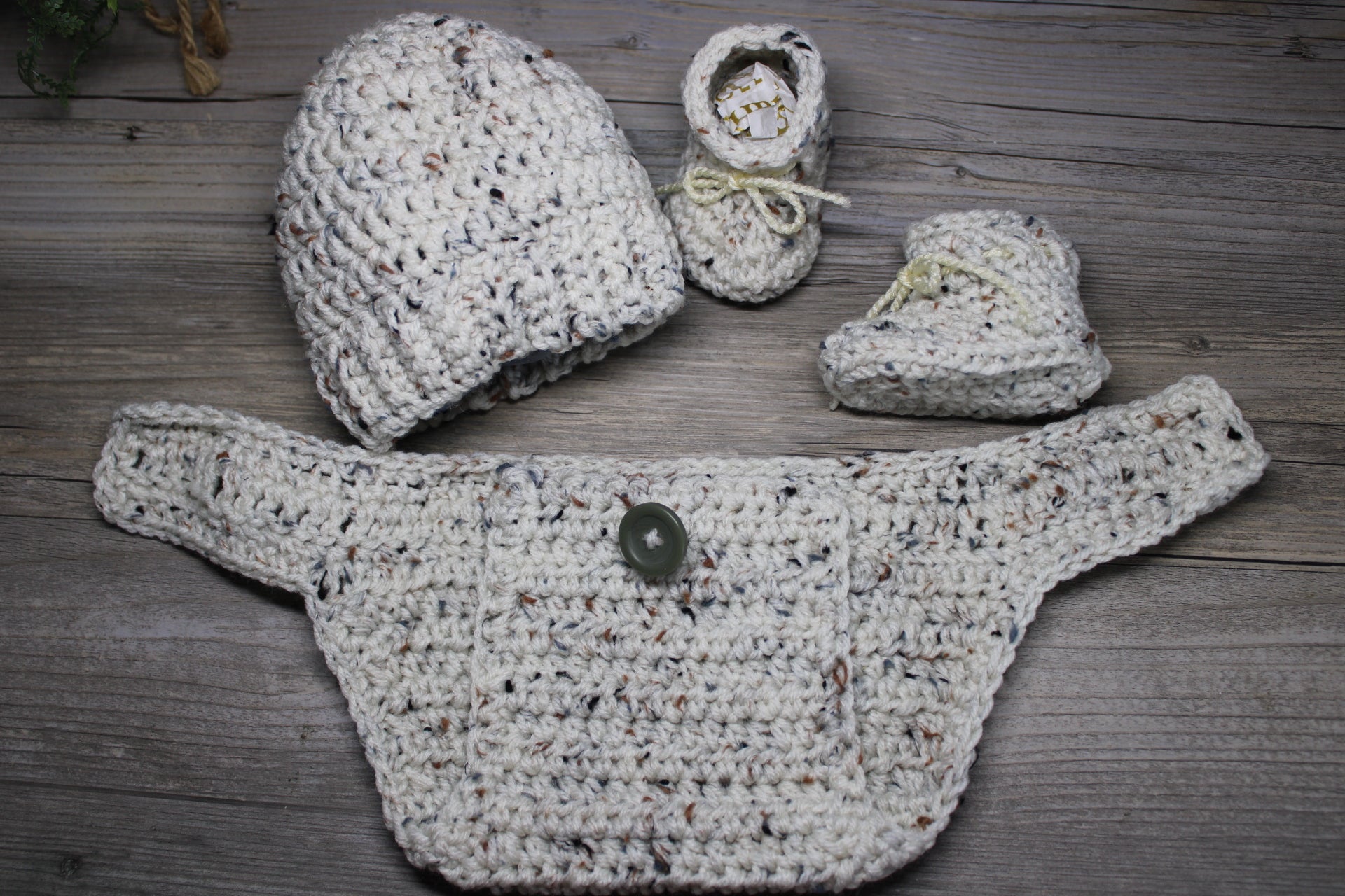 Baby diaper set, outlet nursery set , handmade, crochet